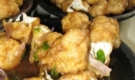 Cirebon Usulkan Tahu Gejrot Warisan Budaya ke Kemendikbud Cirebon Usulkan Tahu Gejrot Warisan Budaya ke Kemendikbud