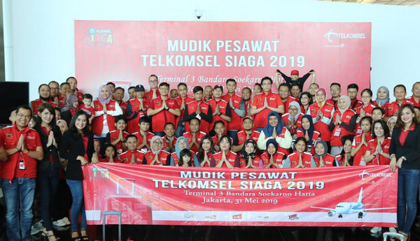 7.000 Pelanggan Mudik Bareng Telkomsel Gratis 7.000 Pelanggan Mudik Bareng Telkomsel Gratis