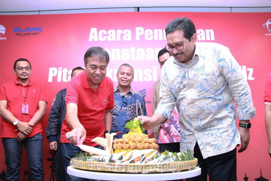 Telkomsel Tuntaskan Proses Penataan Ulang Pita Frekuensi 2.1 GHz Telkomsel Tuntaskan Proses Penataan Ulang Pita Frekuensi 2.1 GHz