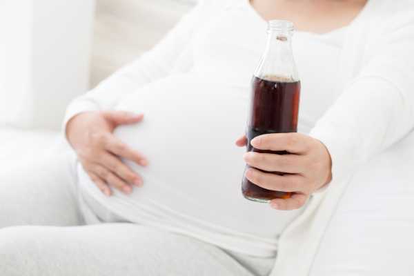 Bolehkah Ibu Hamil Minum Soda? Bolehkah Ibu Hamil Minum Soda?