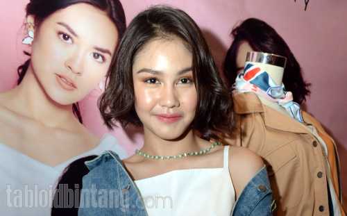 Vanesha Prescilla Keluar dari Bayang bayang Sissy Prescilla Vanesha Prescilla Keluar dari Bayang bayang Sissy Prescilla