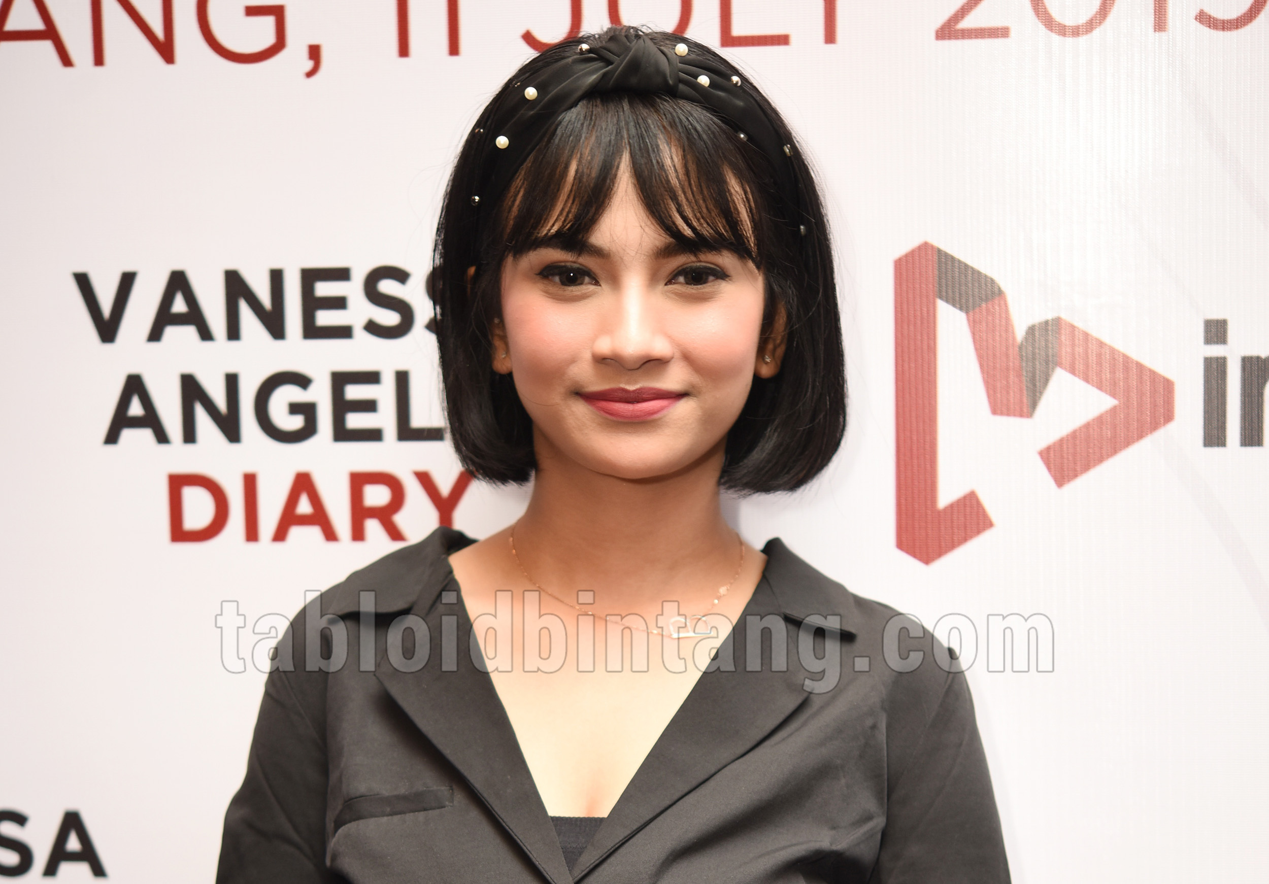 Begini Komentar Vanessa Angel Tanggapi Nyinyiran Netizen Begini Komentar Vanessa Angel Tanggapi Nyinyiran Netizen