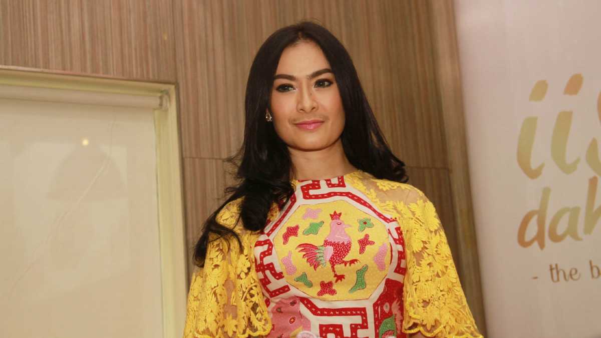 Tanggapan Iis Dahlia Soal Komentar Fatin Shidqia Tentang Acara KDI Tanggapan Iis Dahlia Soal Komentar Fatin Shidqia Tentang Acara KDI
