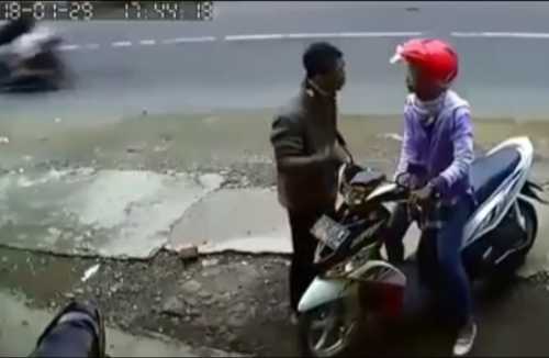 Viral Pertengkaran Pasangan Kekasih Si Pria Pukul Viral Pertengkaran Pasangan Kekasih Si Pria Pukul