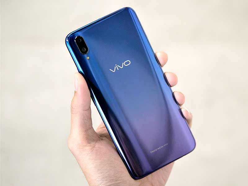 Hands-on Vivo V11 Pro: In-Display Fingerprint Pertama di 