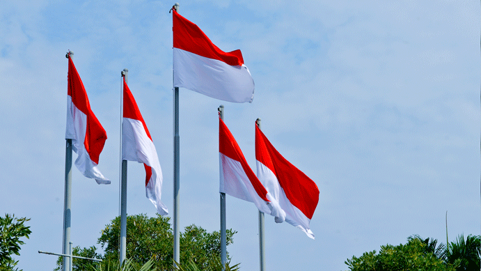 Pusaka kali merah putih saka dikibarkan terakhir sang tahun pada untuk bendera Sejarah Bendera